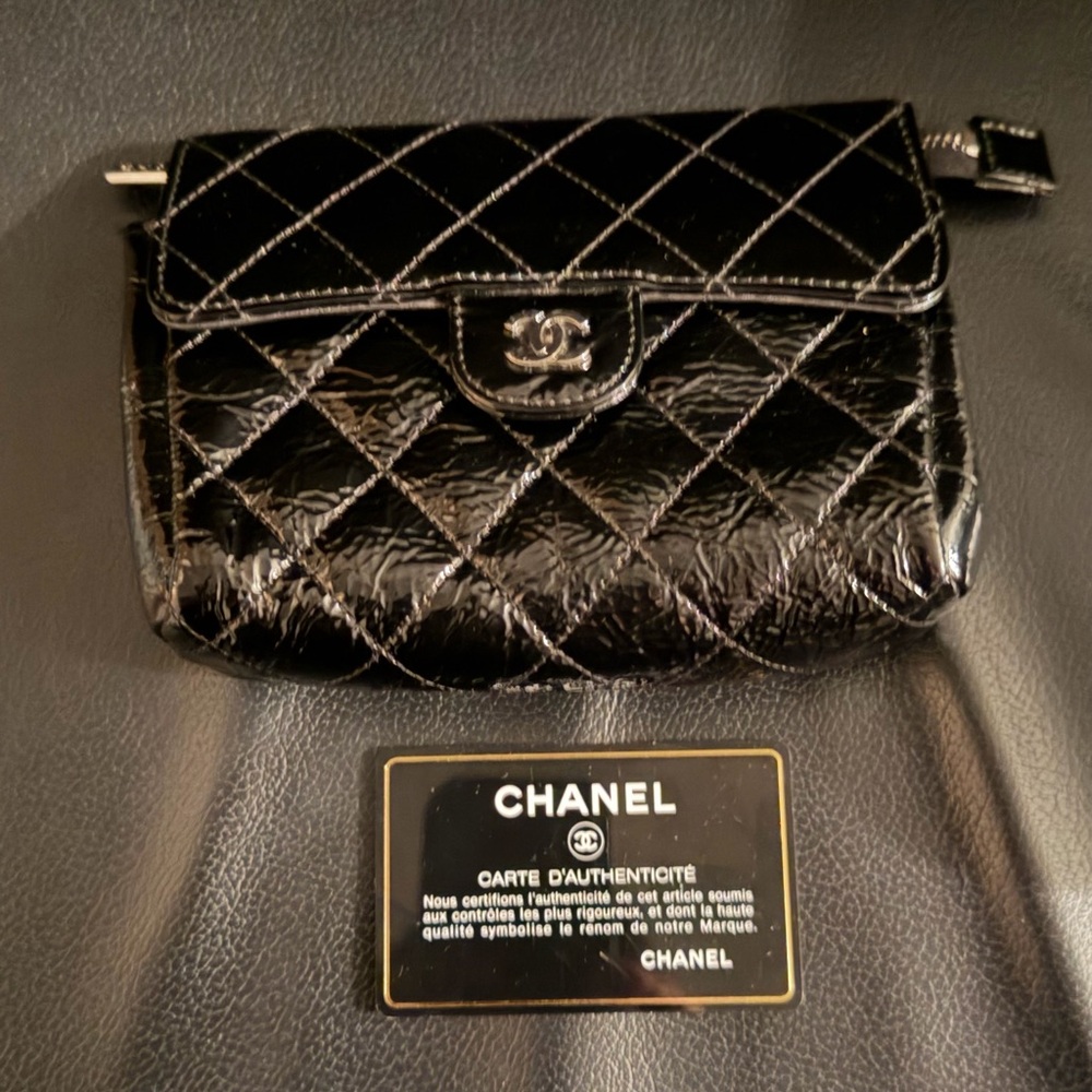 CHANEL Black Patent Quilted Cosmetic case w/built in mirror. Made in Italy